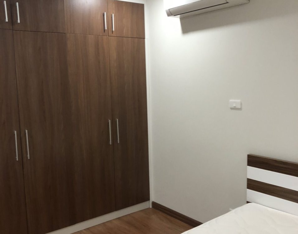 Tôi cần cho thuê căn hộ chung cư Discovery 100m2,full đồ, 13.5tr