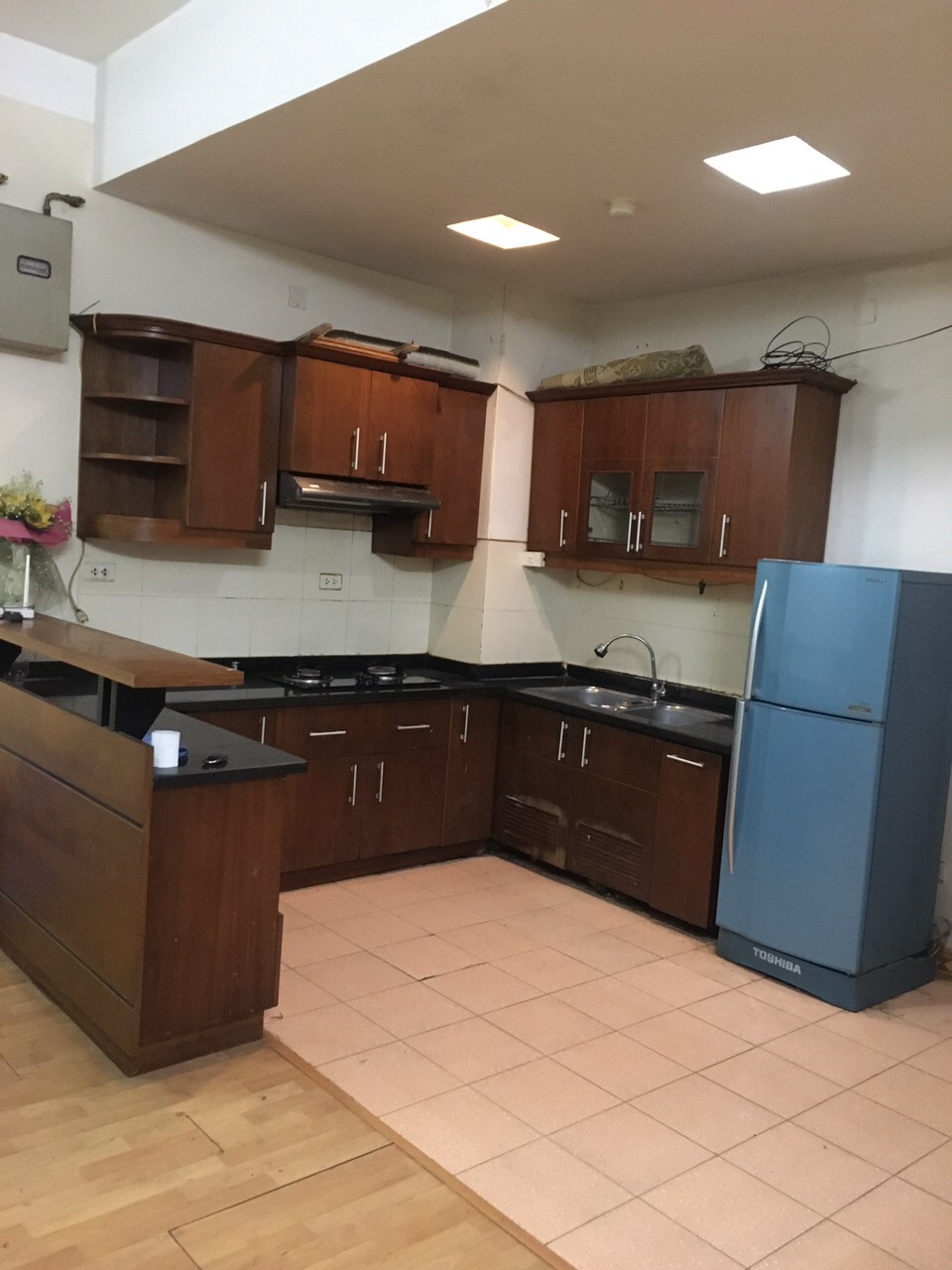 Cho Thuê Chung Cư C6 Nguyễn Cơ Thạch,-Mỹ Đình. 106m2, 3N,2VS,full